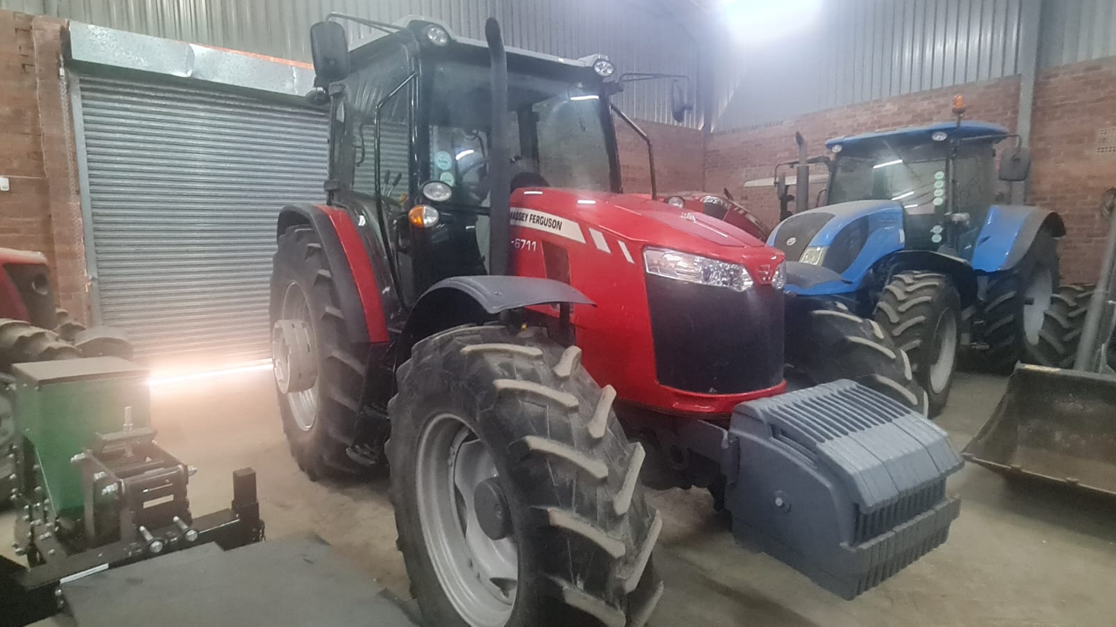 2022 Massey Ferguson 6711 Cab