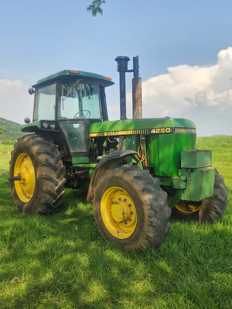 1990 John Deere 4250