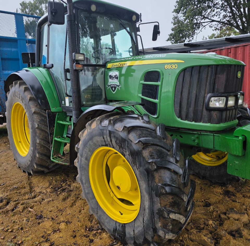 2013 John Deere 6930 with Air Brakes