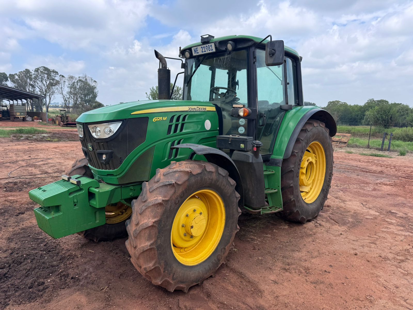 2014 John Deere 6125M. Greenstar ready