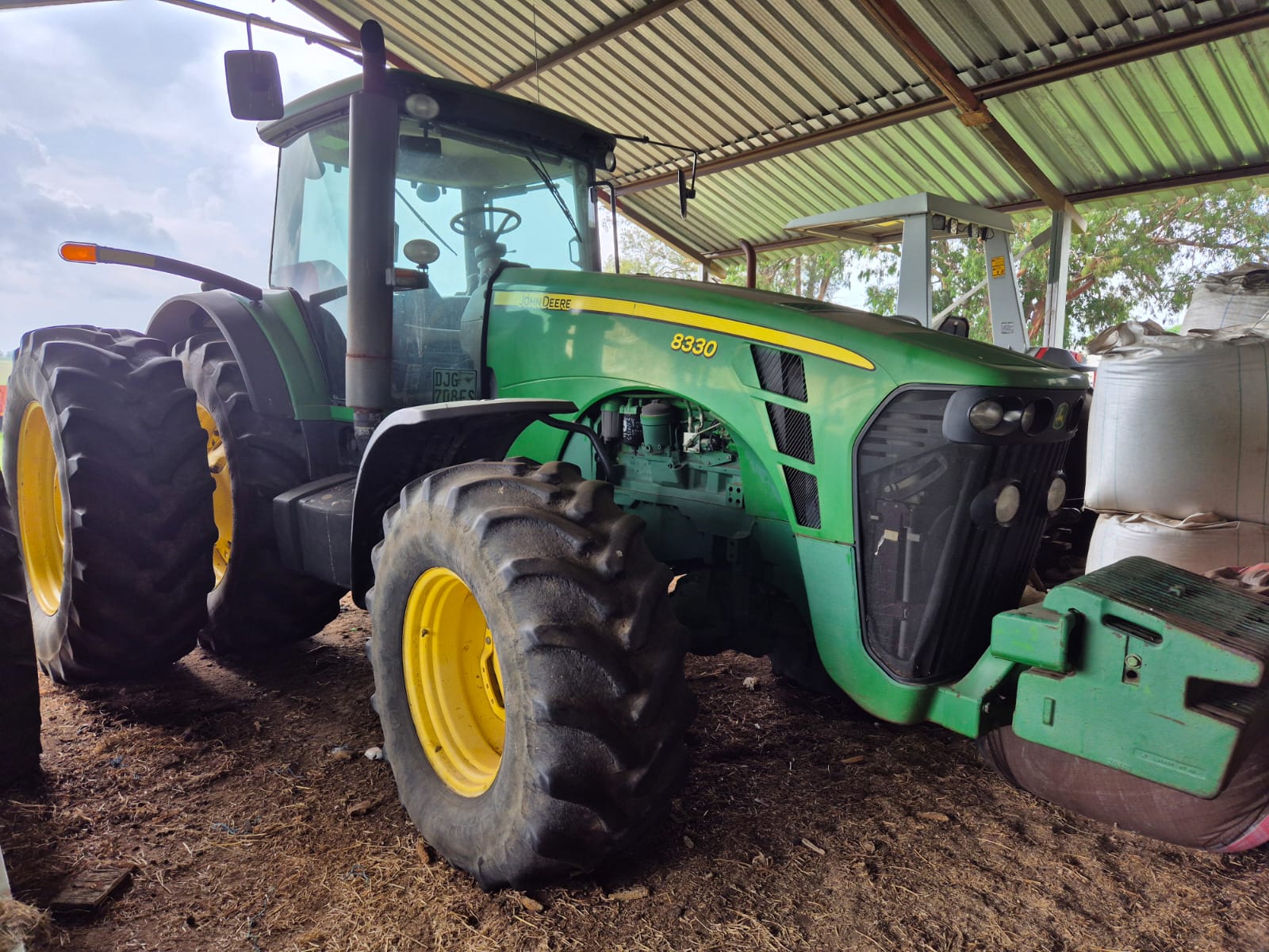 2008 John Deere 8330