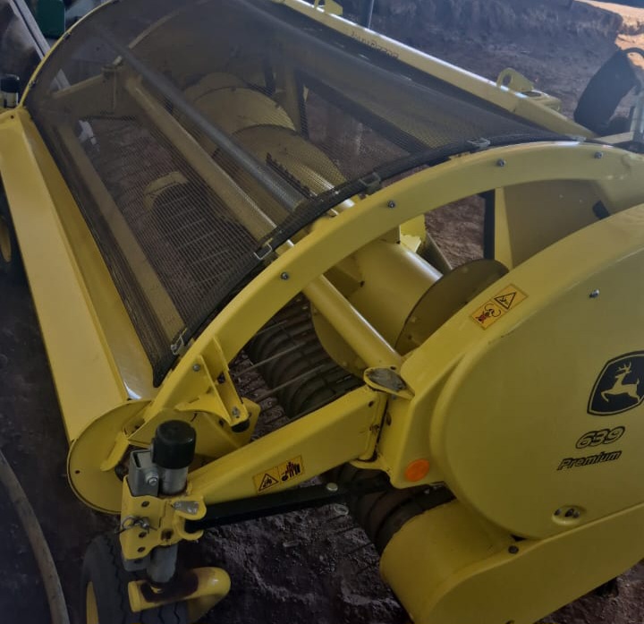 John Deere 639 3m Hay Pickup