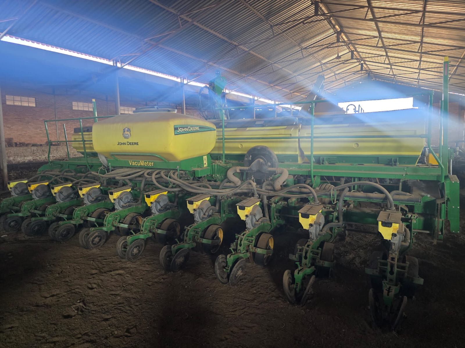 2016 John Deere 2117 10 row 0,76cm No Till planter with Monitor