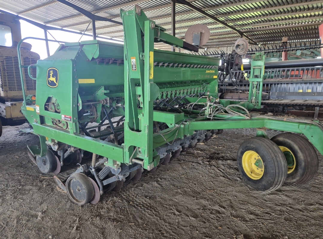 John Deere 1590 3m Fine seed planter