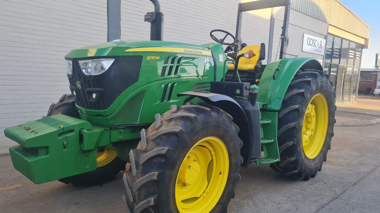 2023 John Deere 6110M