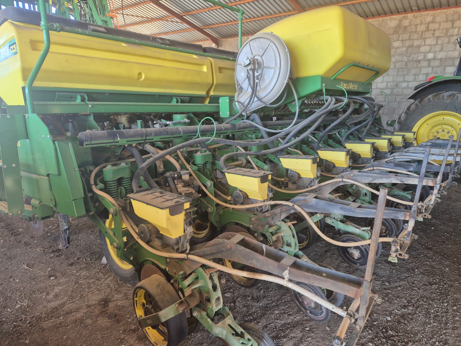 John Deere 2113 CCS 8 row 0,76cm No Till Planter with Monitor