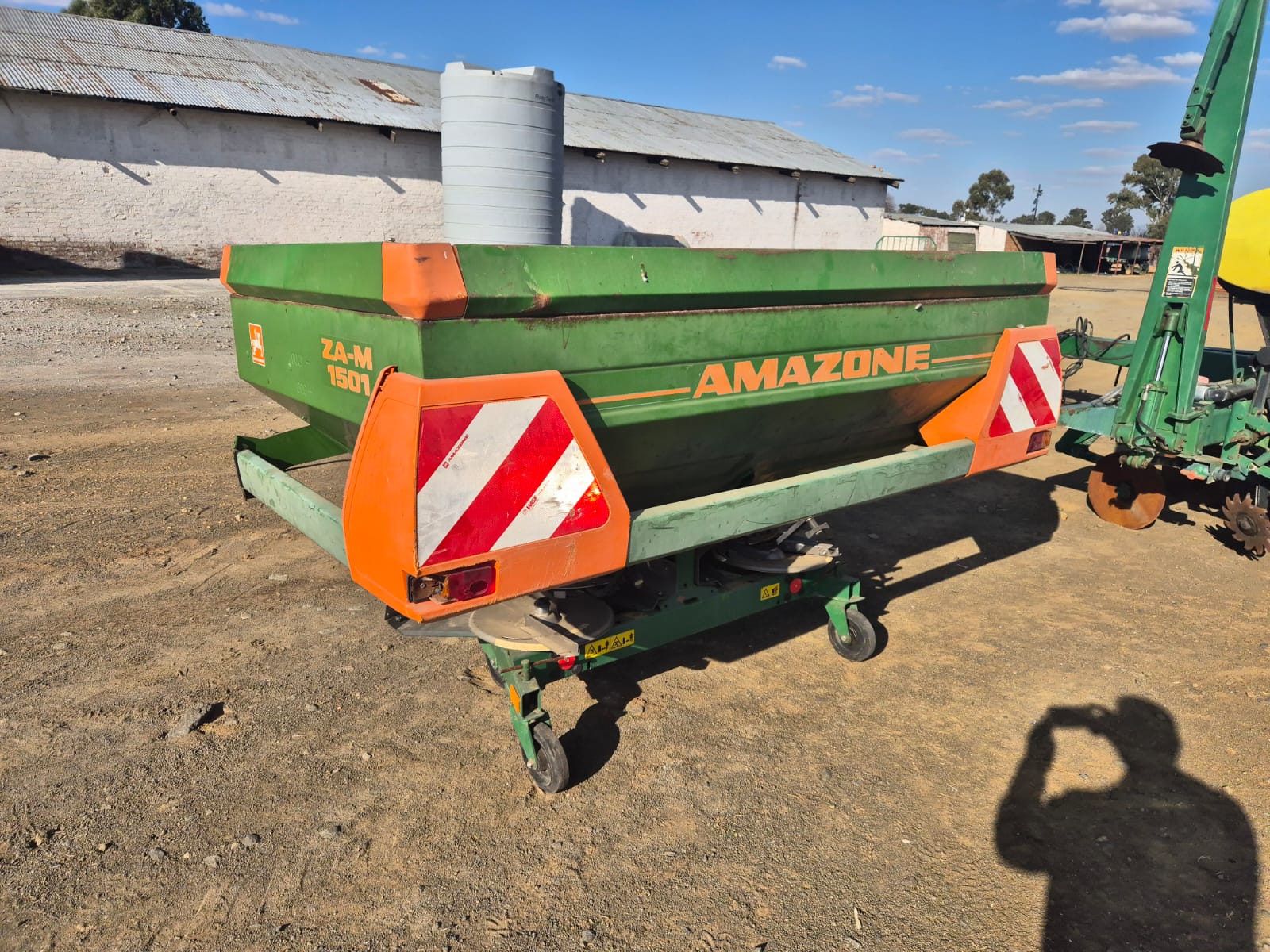 2010 Amazone ZAM 1501 Fertilizer Spreader
