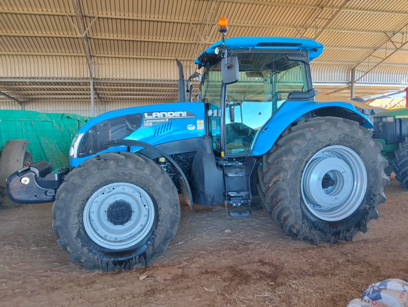 2025 Landini Landpower 165