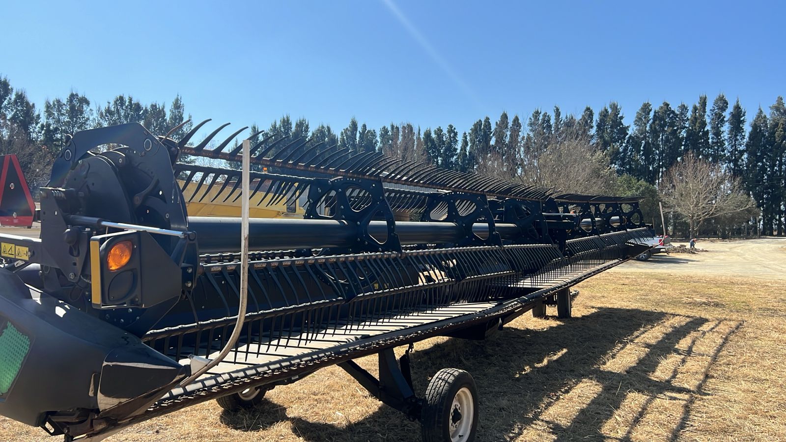 2019 MacDon FD140 40ft Draper Foldable