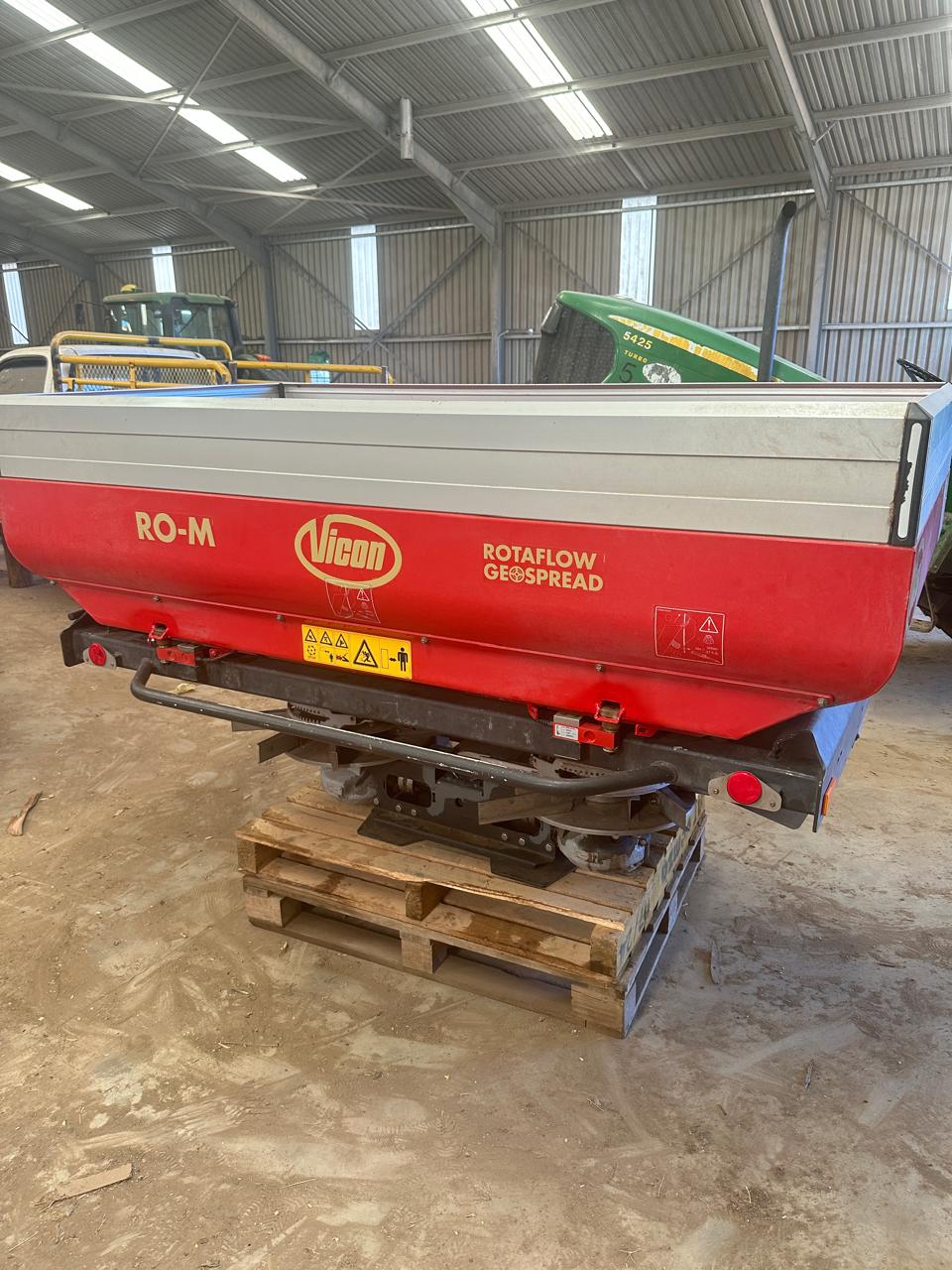 2019 Vicon ROM GEO Precision Spreader