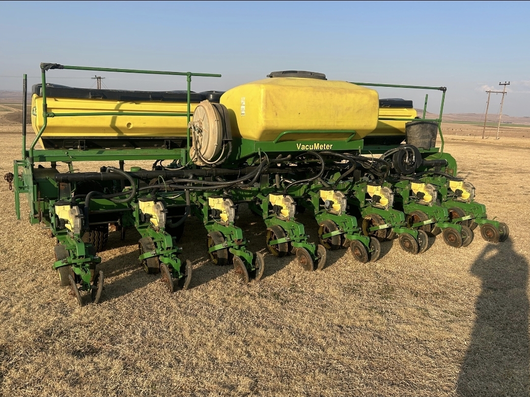 John Deere 2113 8 row 0,76cm No Till Planter with Elektrolee Monitor