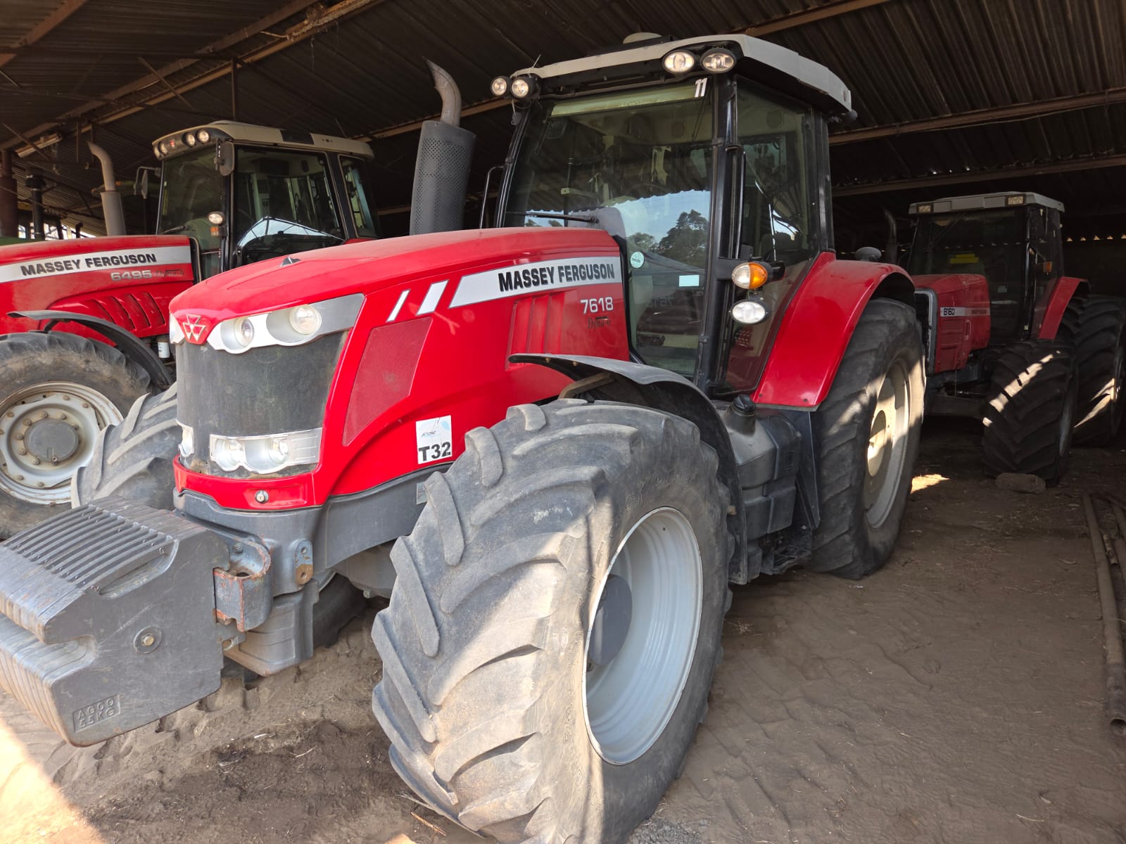 2016 Massey Ferguson 7618 with Topcon X25 Autosteer system