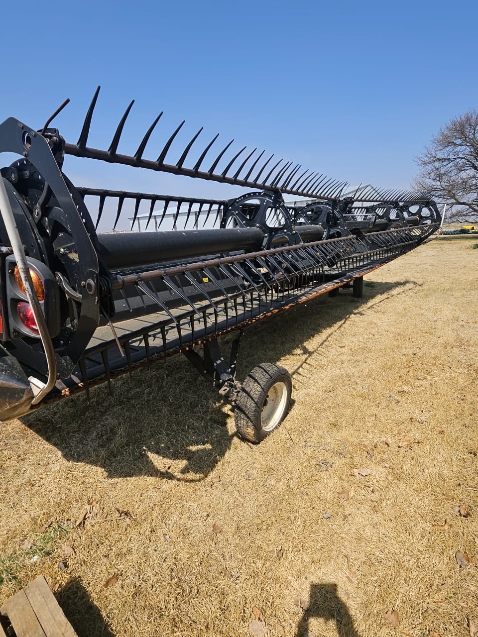 2013 MacDon FD75-D 30ft Draper without Trailer