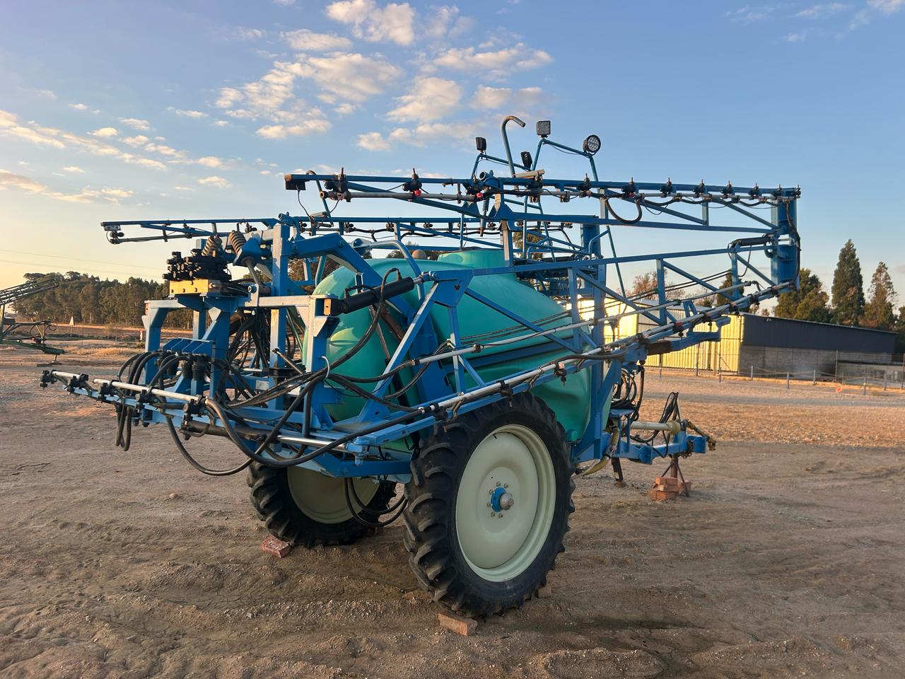 2019 Montana Ranger 3000 Trailed Sprayer, 24m Boom