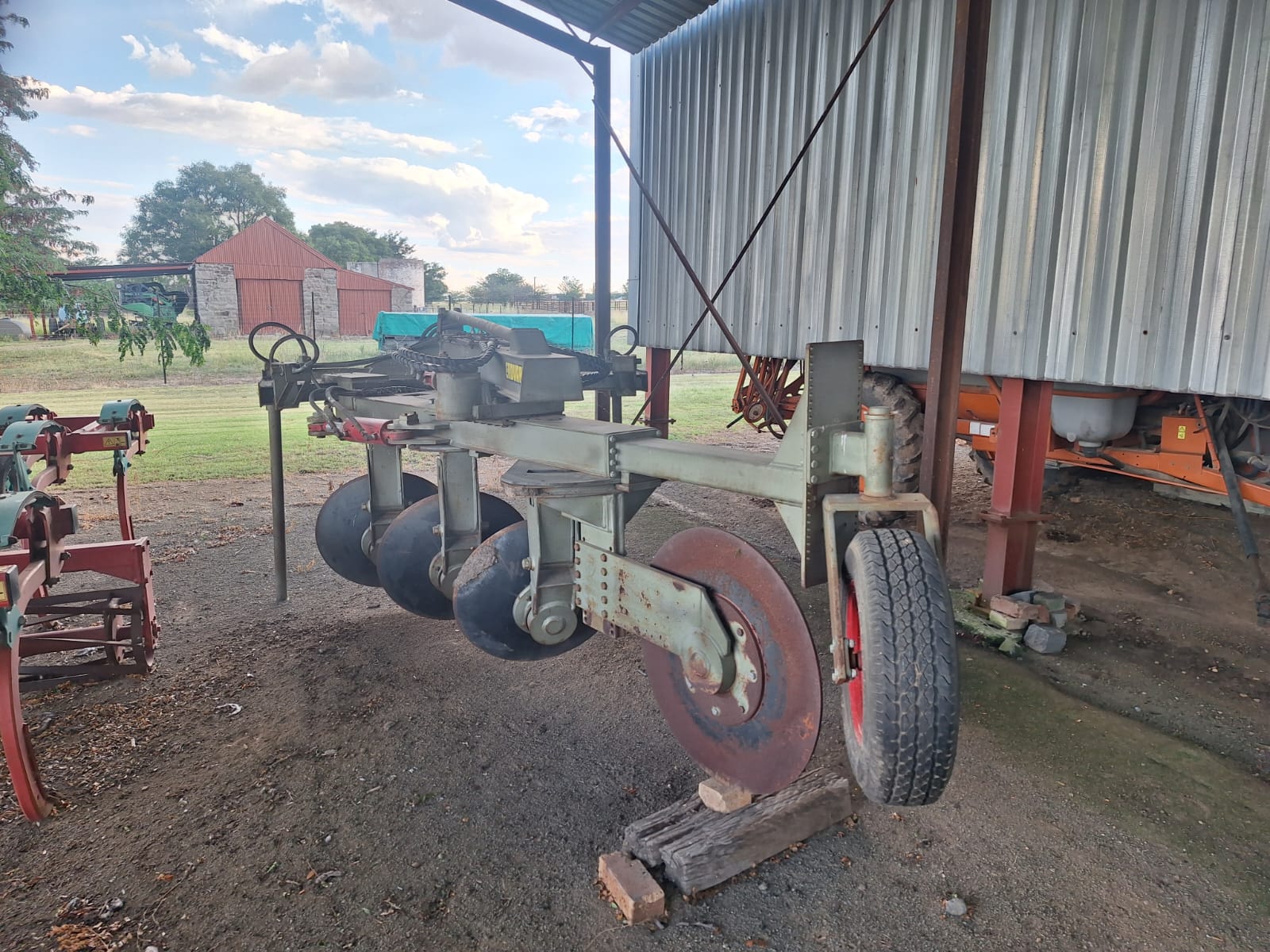 Erdvark 3 Disc Plough