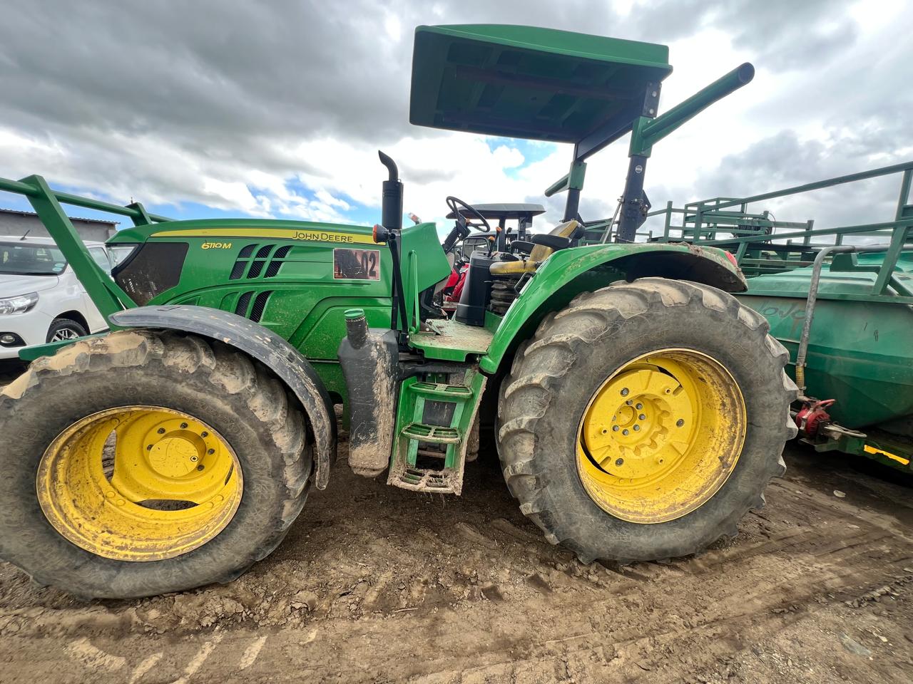 2022 John Deere 6110M