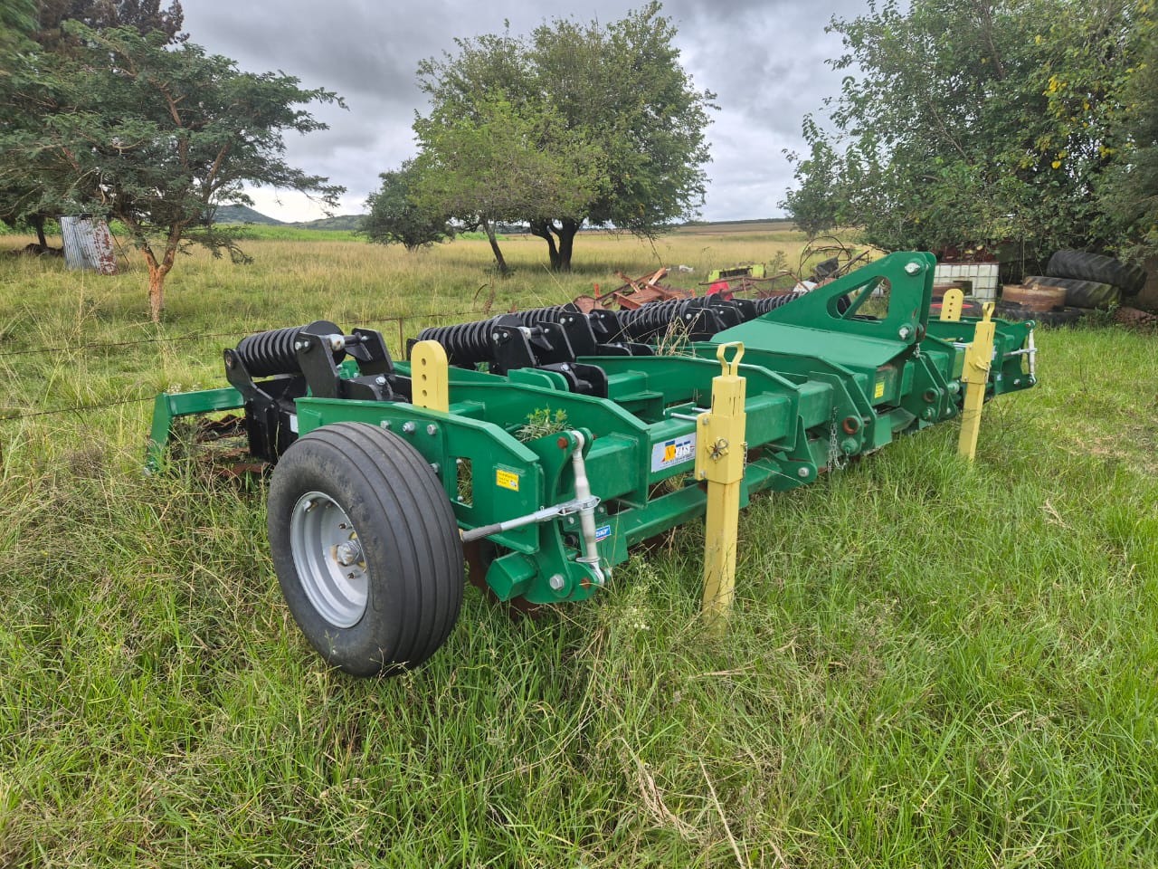 2025 Van Zyl Staalwerke 7 Tyne 0,76cm In Line Ripper with Roller