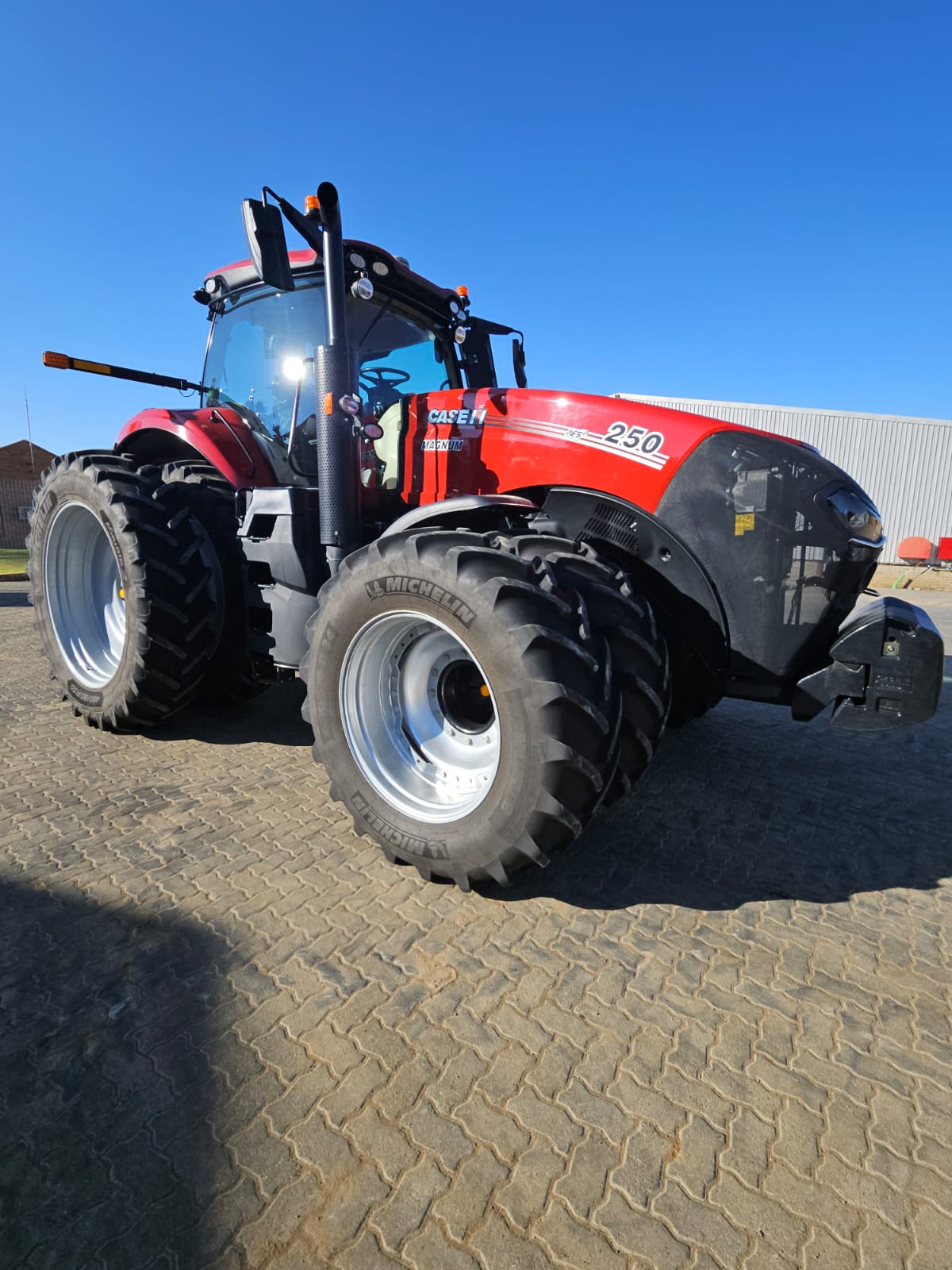 2025 Case Magnum 250, AFS connect with Row Crop Tyres